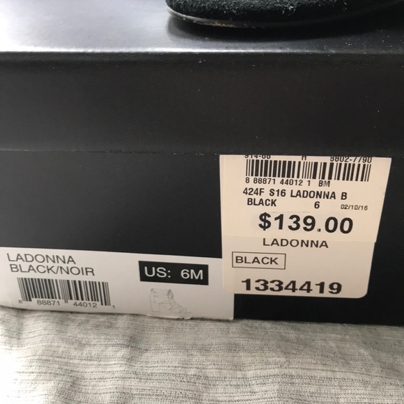 Lord + Taylor black heel sandals - Picture 2 of 4